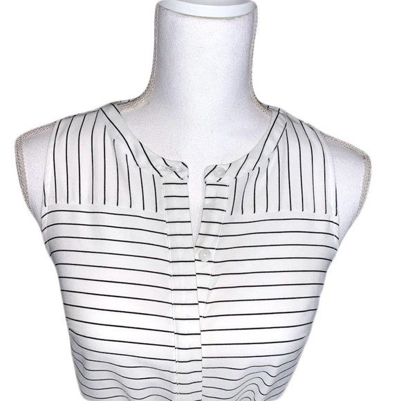 A New Day Dress with Built in Belt XS - Picture 3 of 3